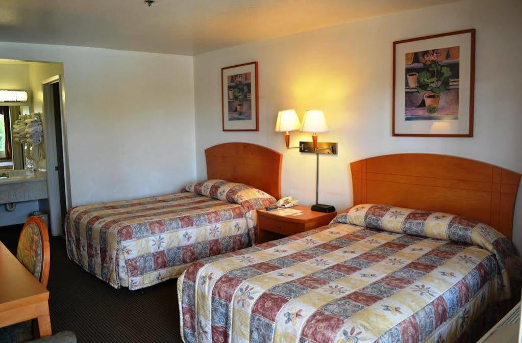 Fresno Inn Экстерьер фото